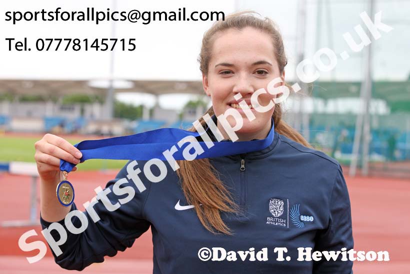 Womens under-20s discus, Northern Senior and Under-20s Champs., SportsCity, Manchester. Photo: David T. Hewitson/Sports for All Pics